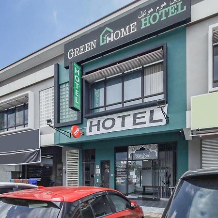 Oyo 90399 Green Home Hotel Syariah Σεπάνγκ Εξωτερικό φωτογραφία