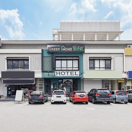 Oyo 90399 Green Home Hotel Syariah Σεπάνγκ Εξωτερικό φωτογραφία