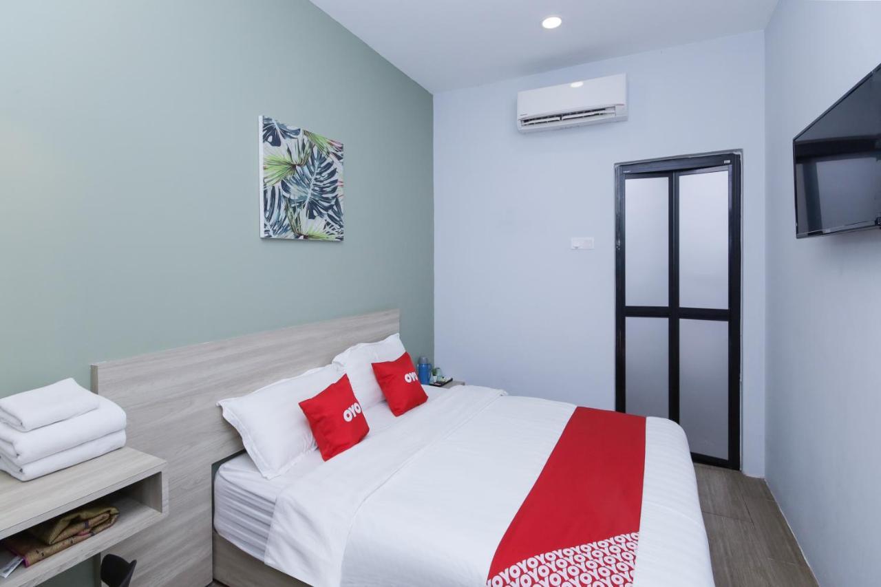 Oyo 90399 Green Home Hotel Syariah Σεπάνγκ Εξωτερικό φωτογραφία