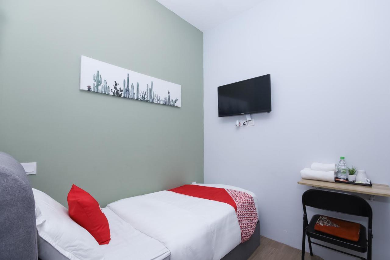 Oyo 90399 Green Home Hotel Syariah Σεπάνγκ Εξωτερικό φωτογραφία